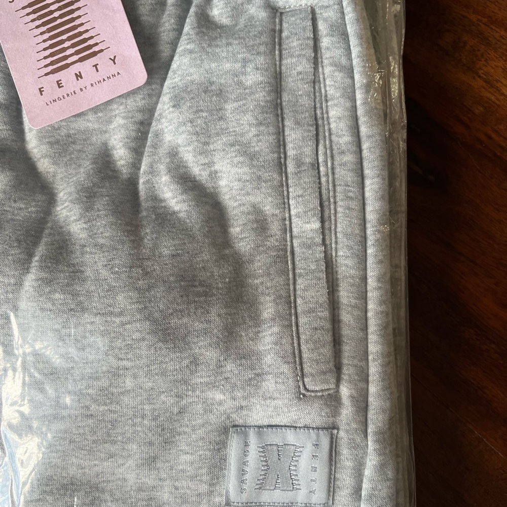 Savage X Fenty Platinum Grey Oversized Xssential Rolled Cuff Jogger Sweatpants - Picture 11 of 16